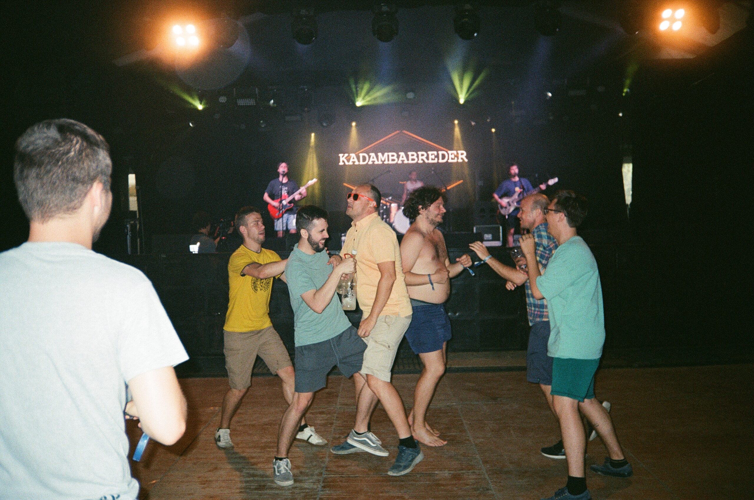 KADAMBABREDER